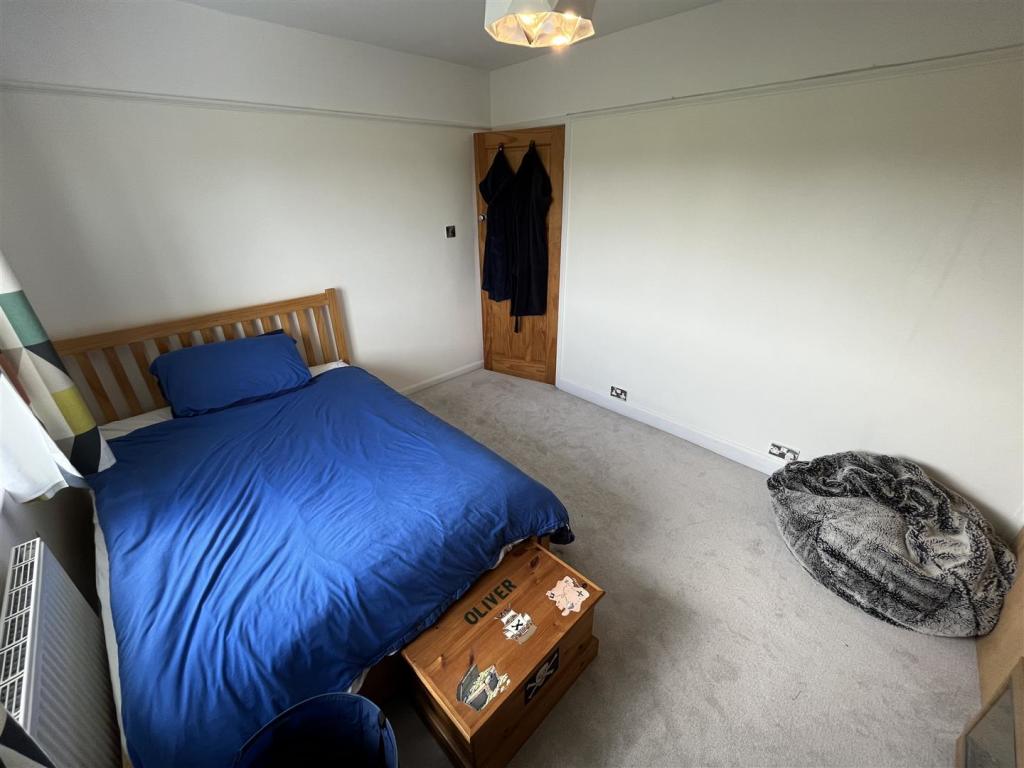 Bedroom 2 Aspect 2.jpg