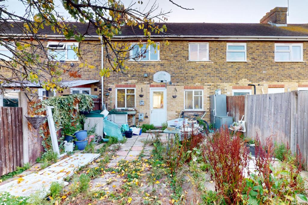 28 Barrow Grove, Sittingbourne, ME10 1LB