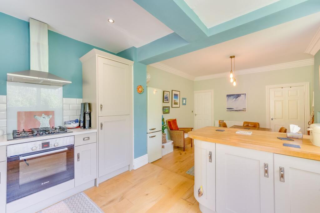 EXTENDED KITCHEN, DINER AND LIVING ROOM