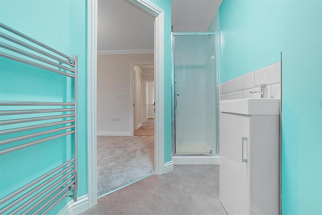 Ensuite