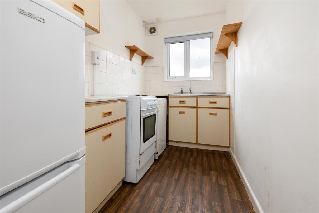 Clarendon Court - Kitchen