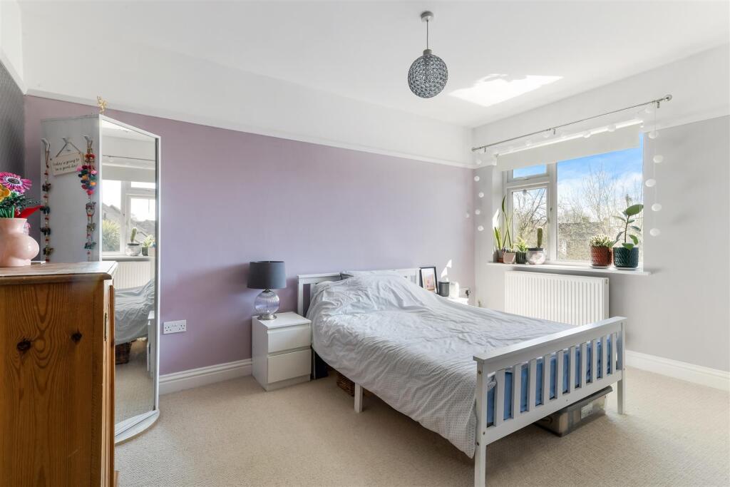 YEWLANDS CLOSE (1).jpg