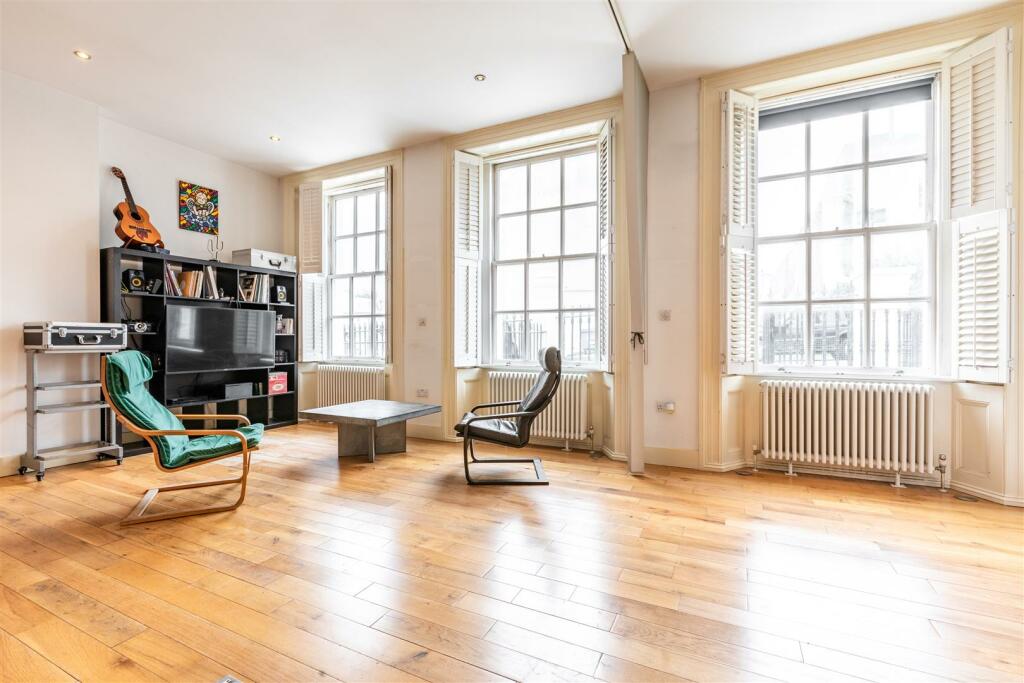 Studio Room