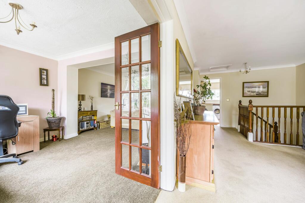Entrance Dining Hall to Reception