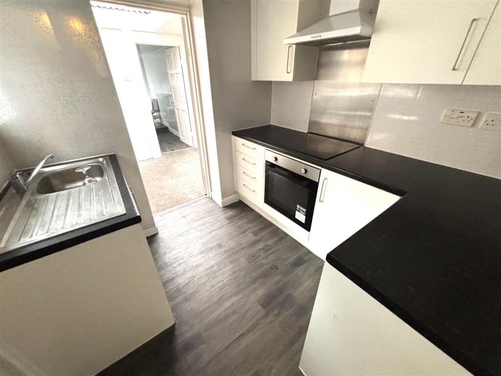 KITCHEN.jpeg