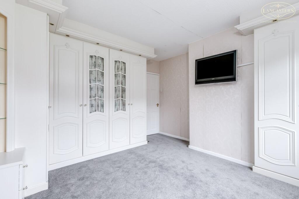 Ground floor bedroom 