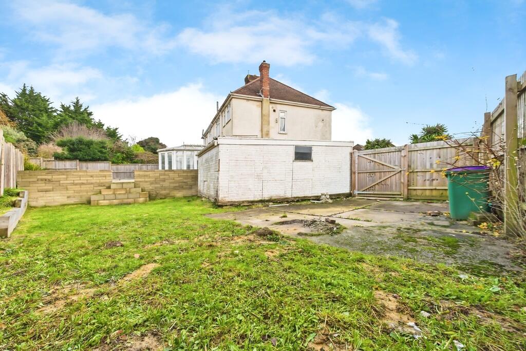 d64c04b6-CAM01085...