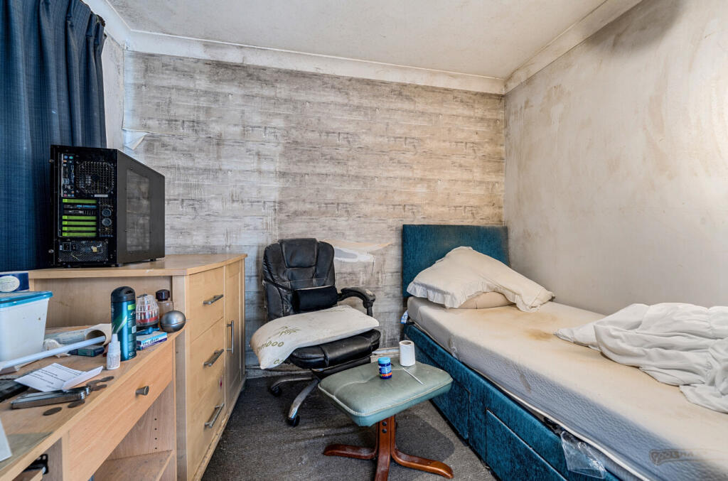 1358168-18-68d556...