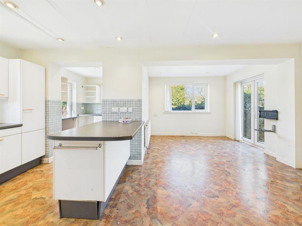 Open Plan/Kitchen/Diner