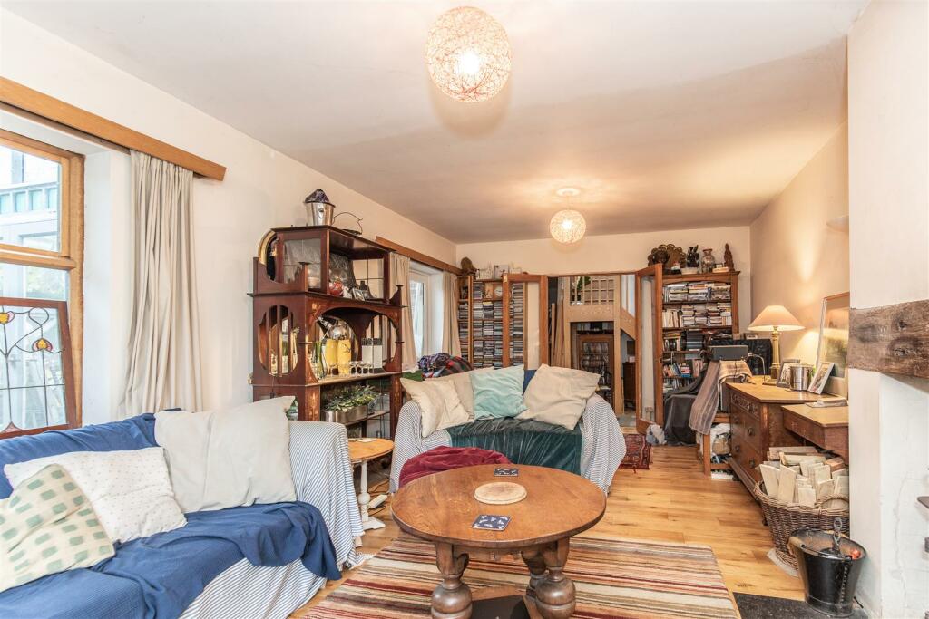 220 Littlehampton Road-27.jpg