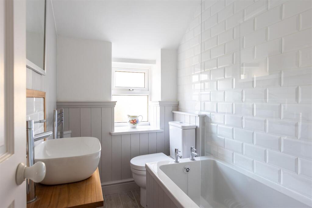 Scarborough Road 78 Bathroom-1.jpg