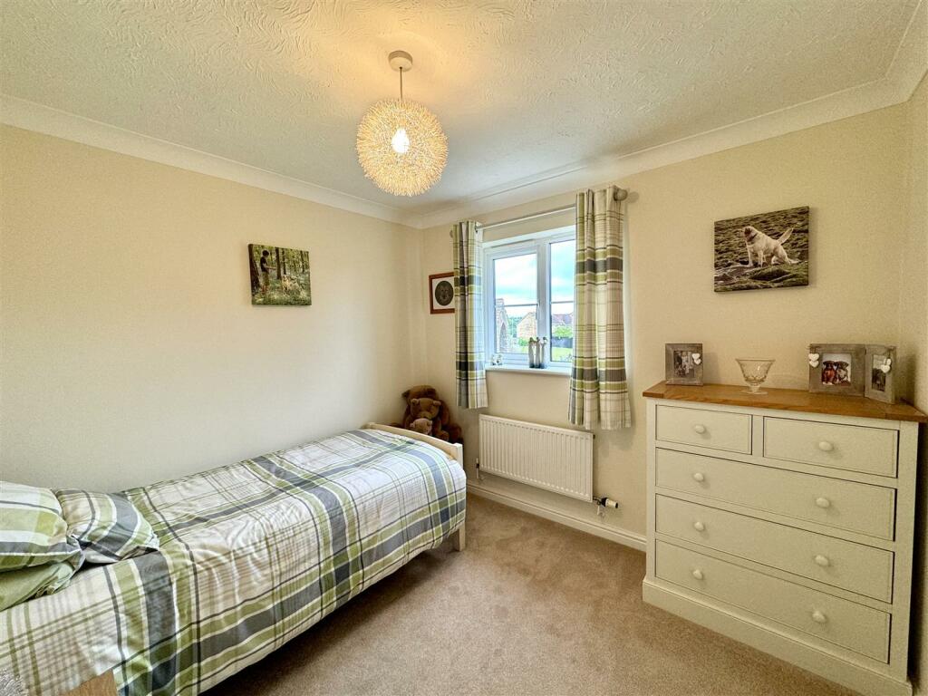 BEDROOM 3
