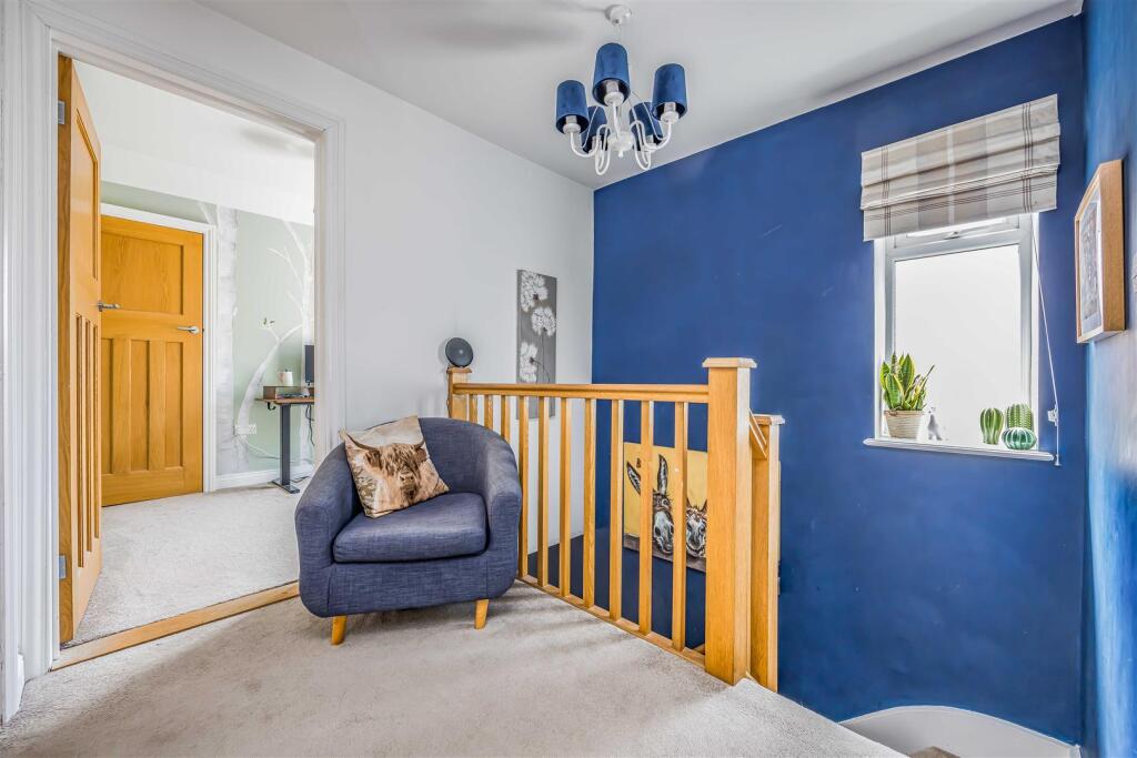 Anarue, Manor Road, Hayling Island-Small-PorticoMa