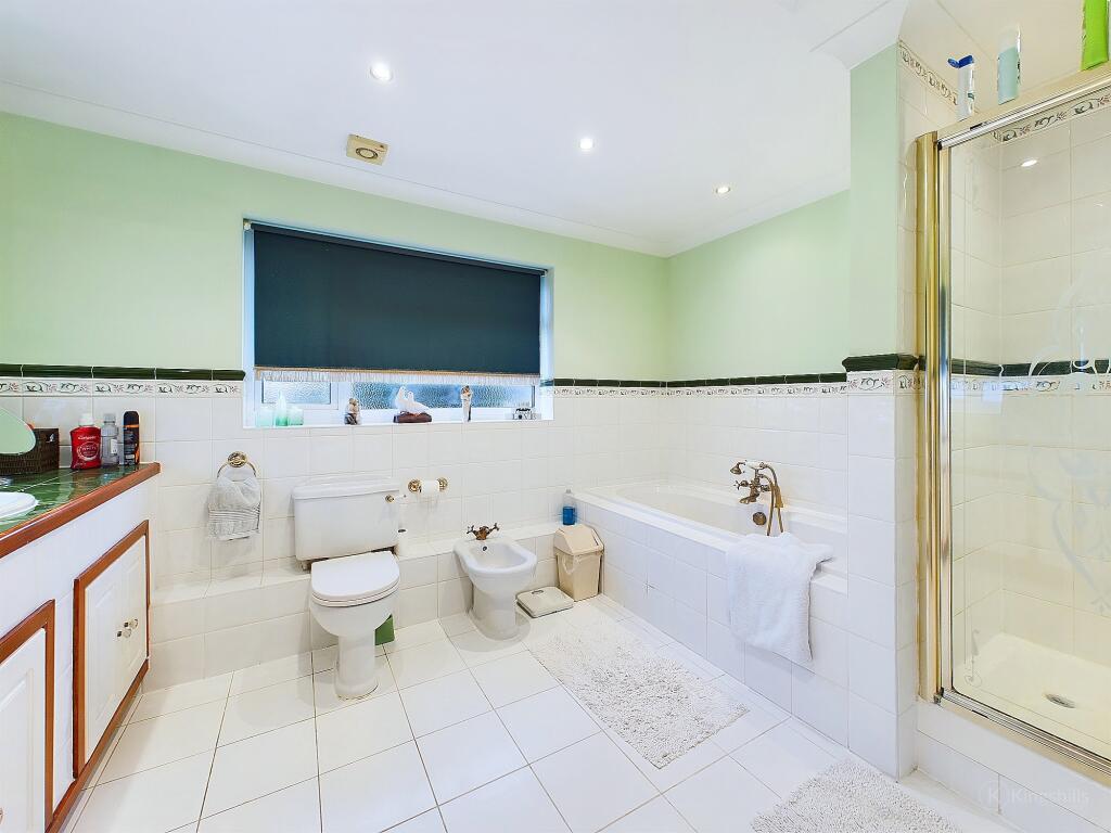 Ensuite