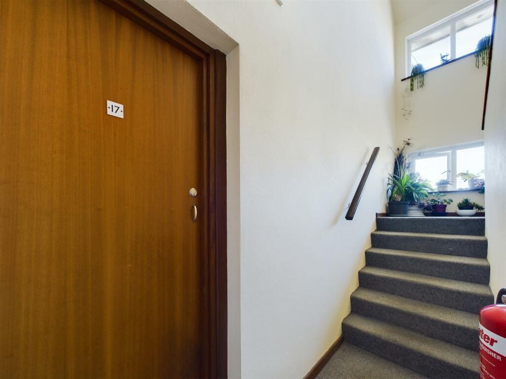 CAM01381G0-PR0132-STILL005.jpg