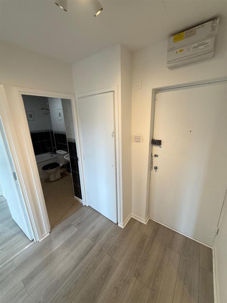 Hallway.jpg