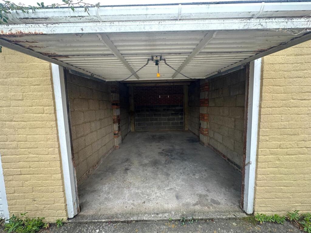 Garage 4 Connaught.jpeg