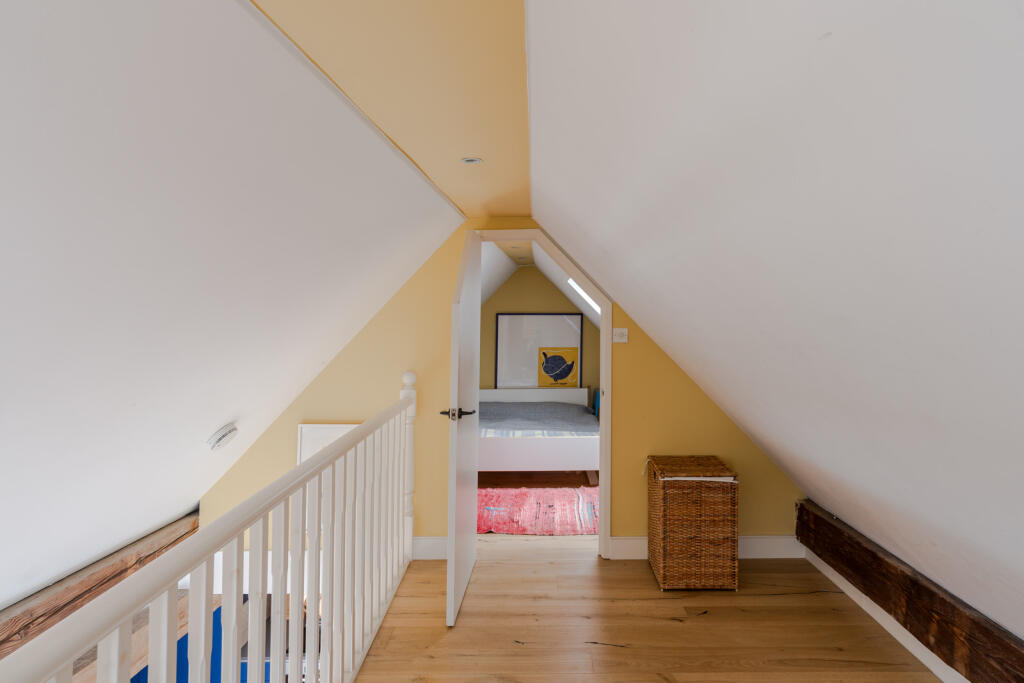 246874 - 7, 8 Fleur De Lis Street-39.jpg