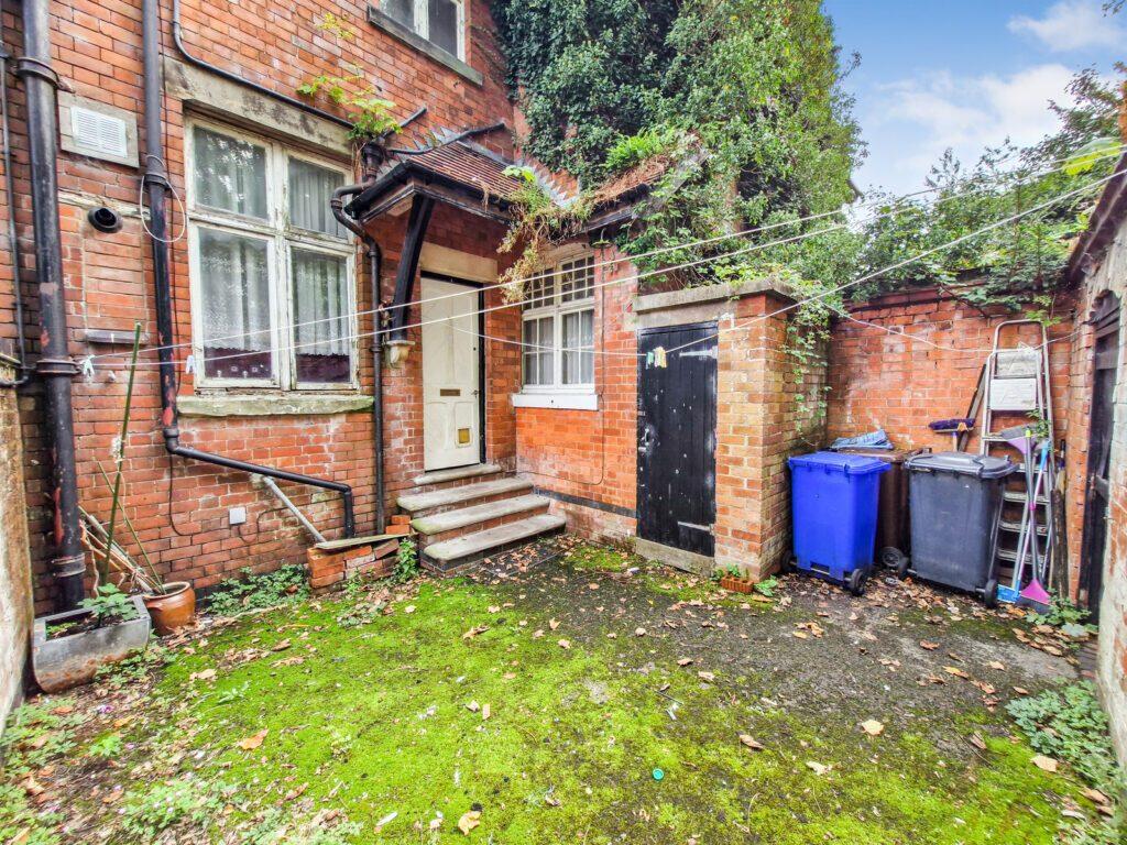 Hawthornden Manor - Rear of Property