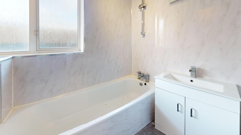 118 Covelees Wall, Winsor Park Estate, Beckton, London, E6 6WF