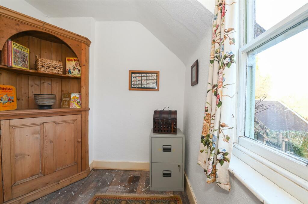 2 Home Farm Cottages internal-5.JPG