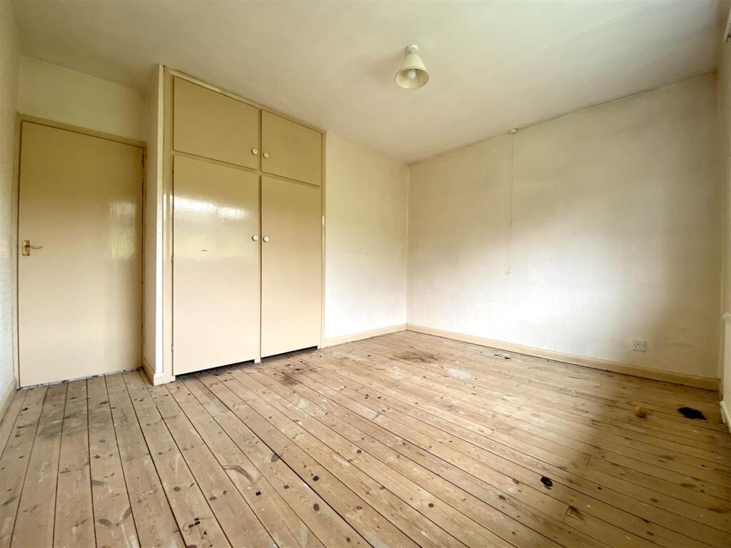 Bramleys Estate Agents - Heath Close - Linthwaite 