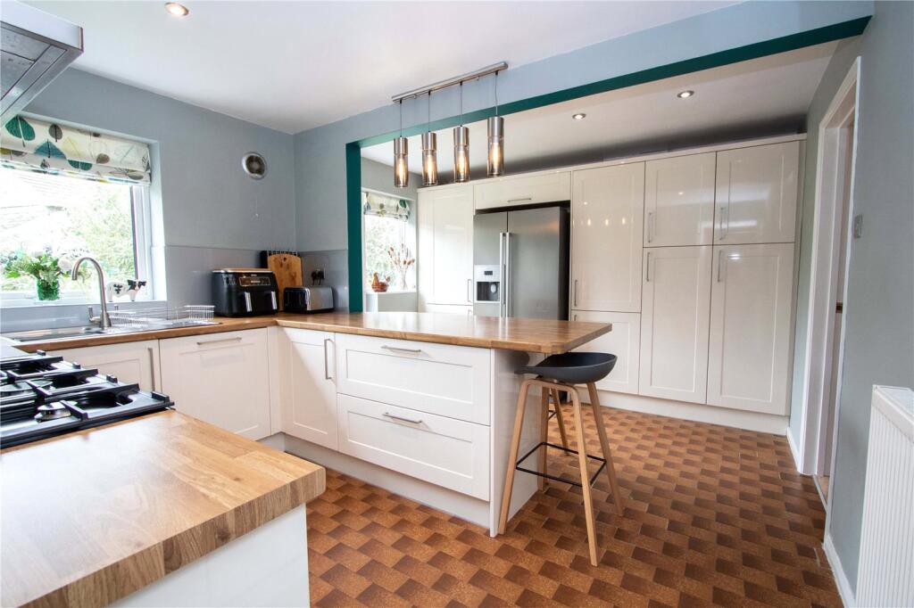 Kitchen/Breakfast Rm