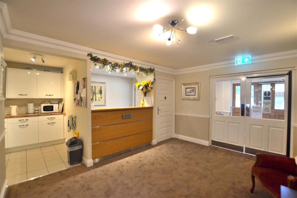 Recption, Communal Kitchen.JPG