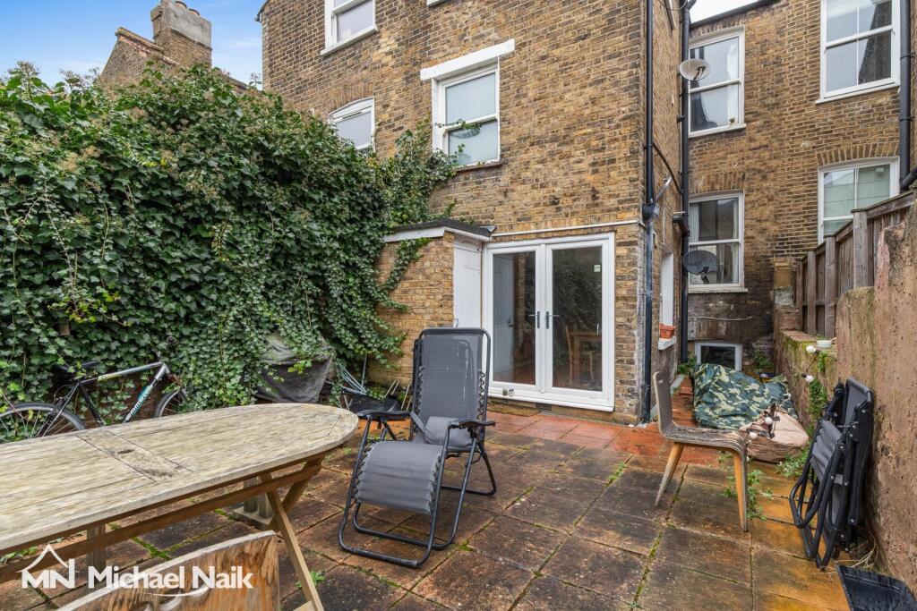 Barretts Grove, N16