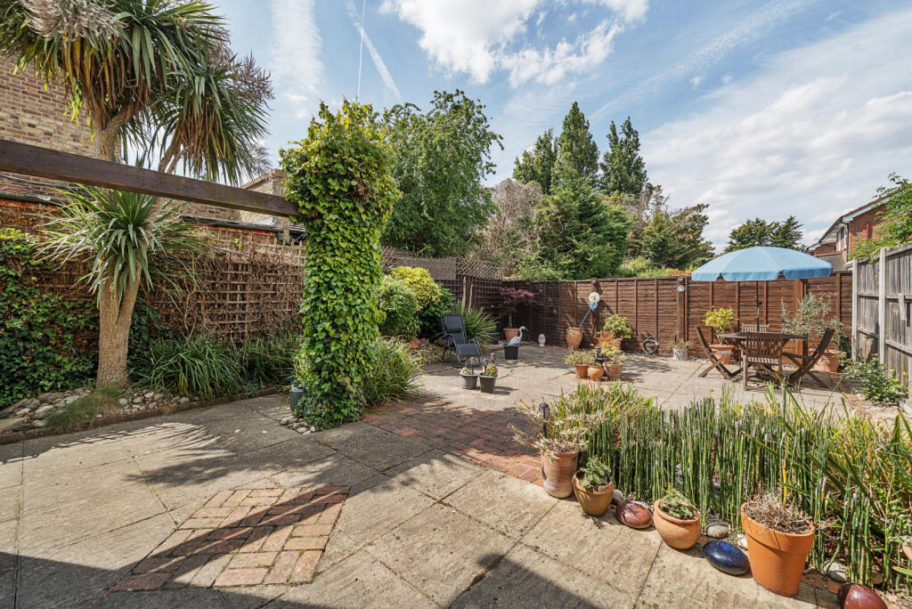 1295816-32-682ca3...