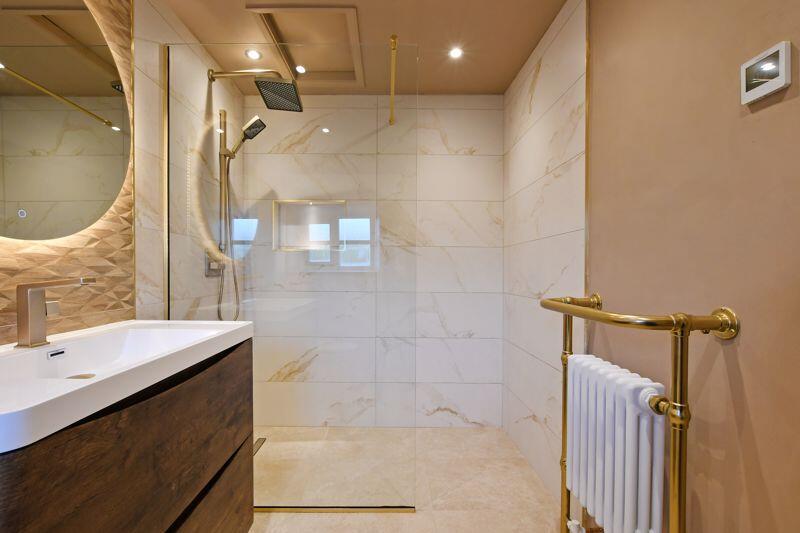 Ensuite Shower Room 