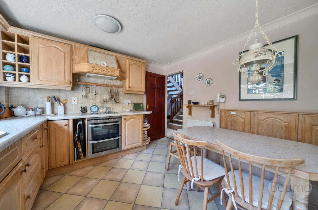 ade08f8b-8100-41b...