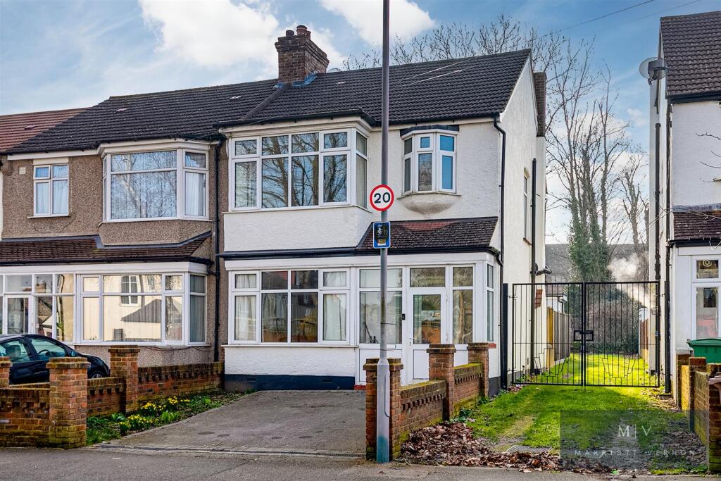 Bute Gardens 52 MV-17.jpg