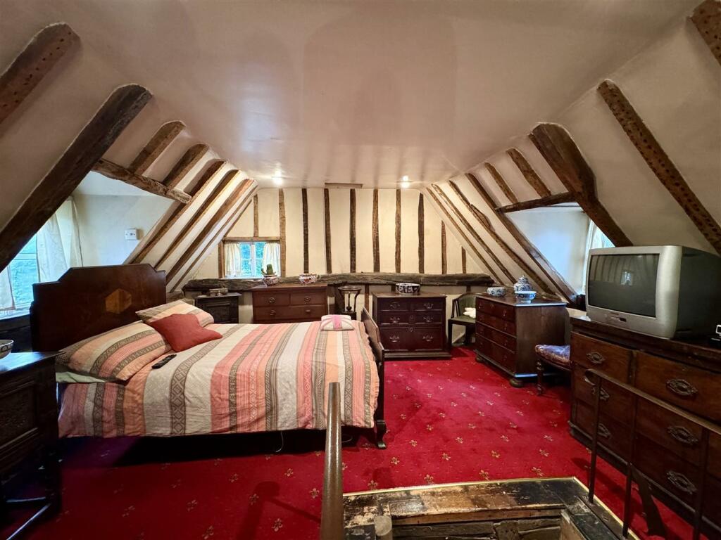 Bedroom .jpeg