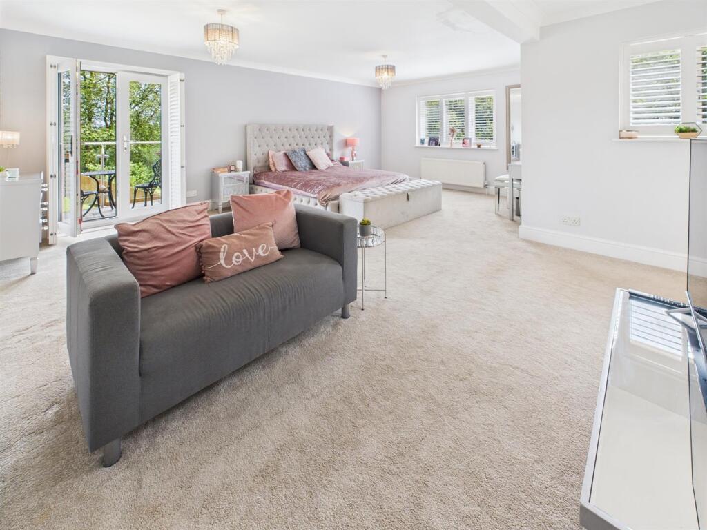 PRINCIPAL SUITE