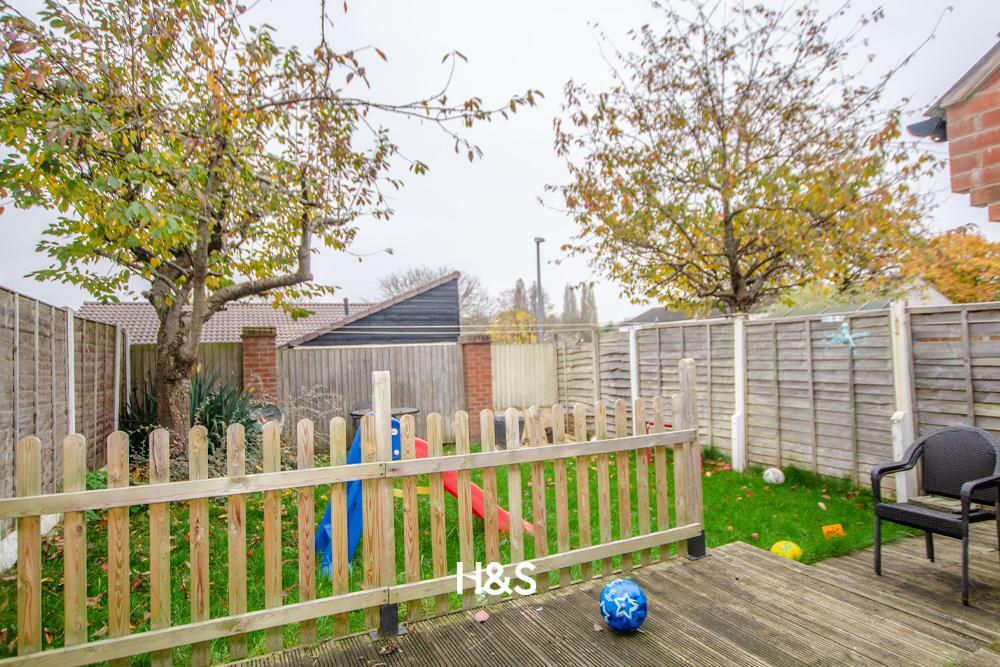 3 cardiff grove rear garden.jpg