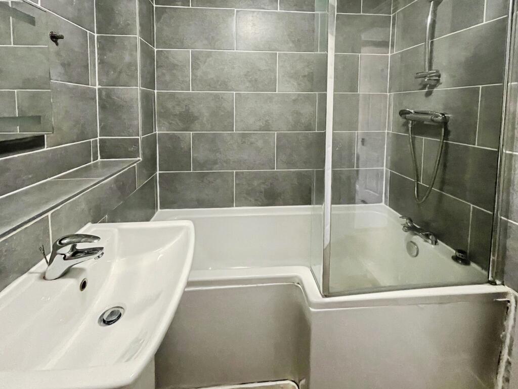 8ded4cb3gnbghyhgthuyjmumj