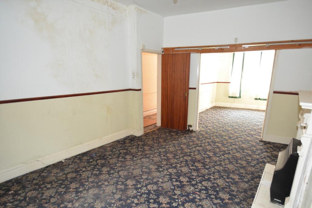 RECEPTION ROOMS