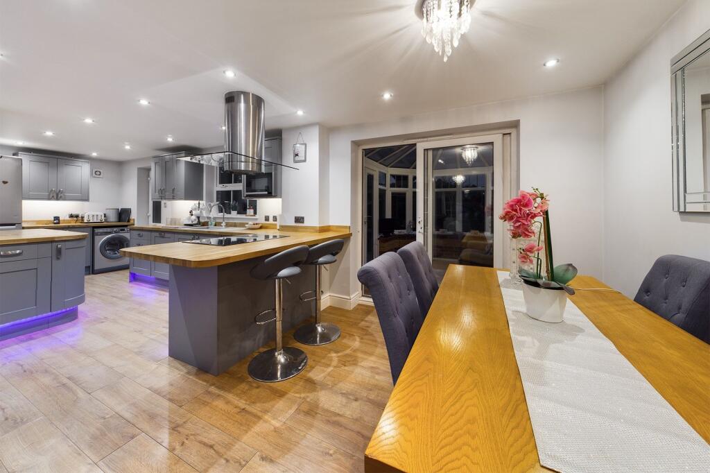 Kitchen / Diner