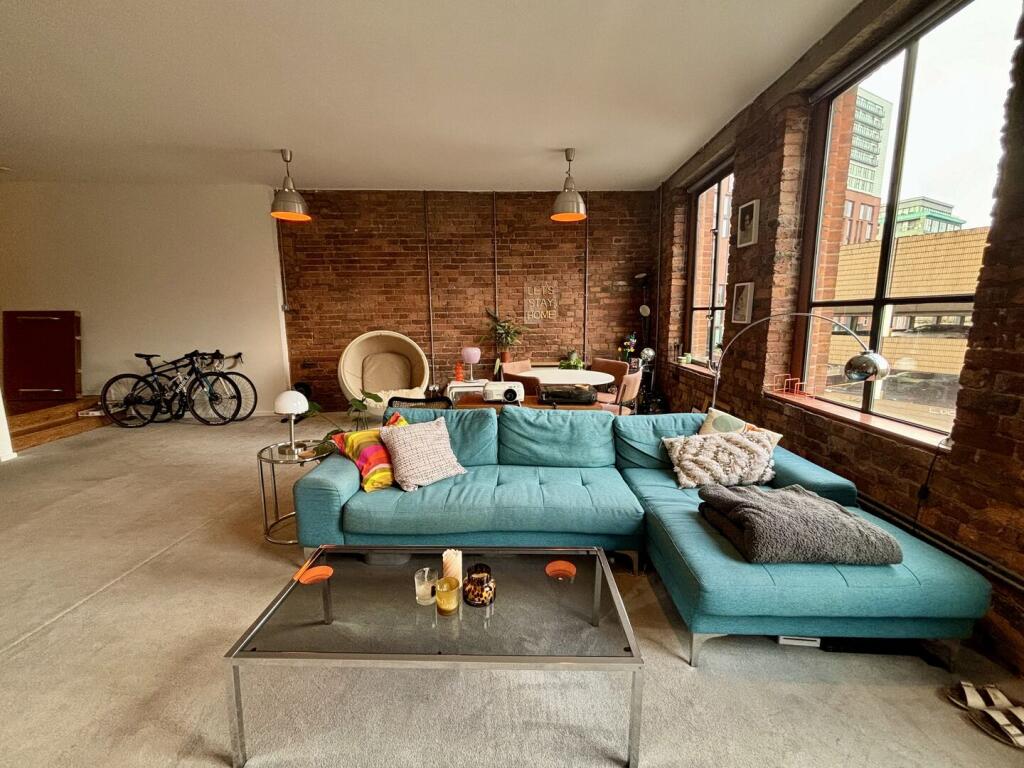Livinmg Area (4)