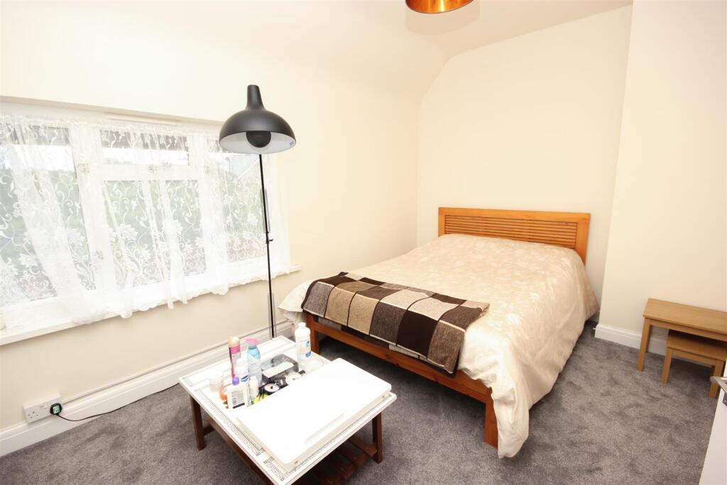 bed 1.JPG