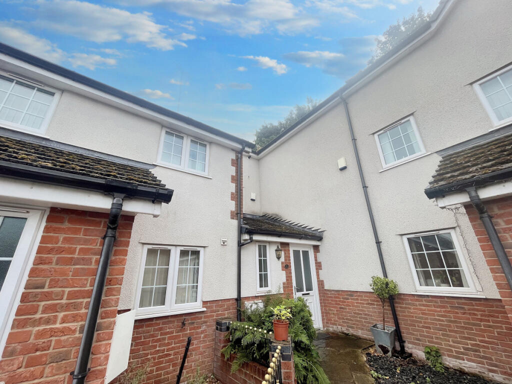 5 Woodside Court