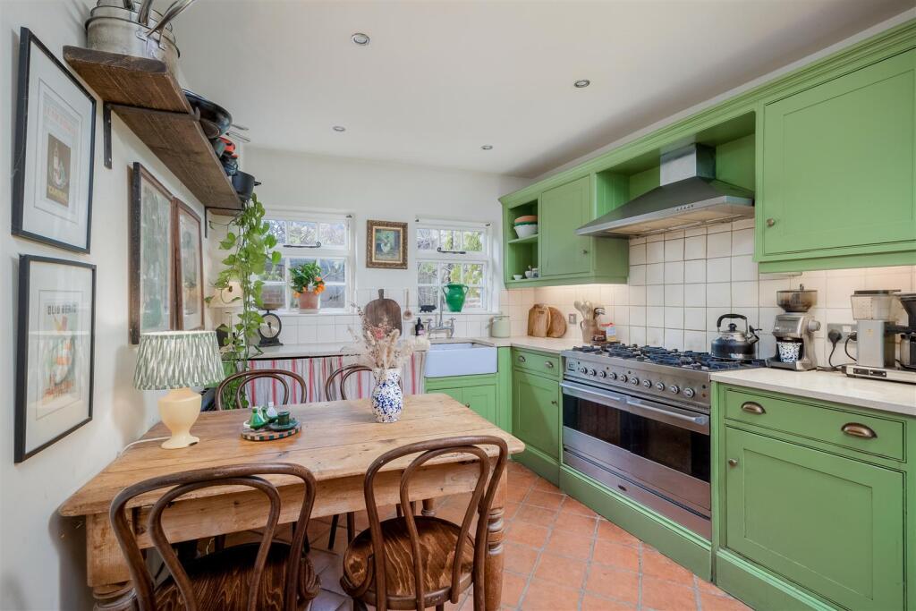 Milton Cottage 1996-8.jpg