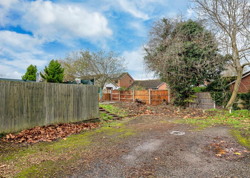 44a Hook Farm Road-9.jpg