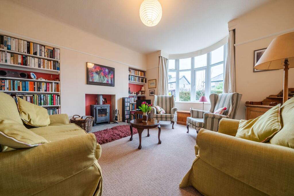 SITTING ROOM