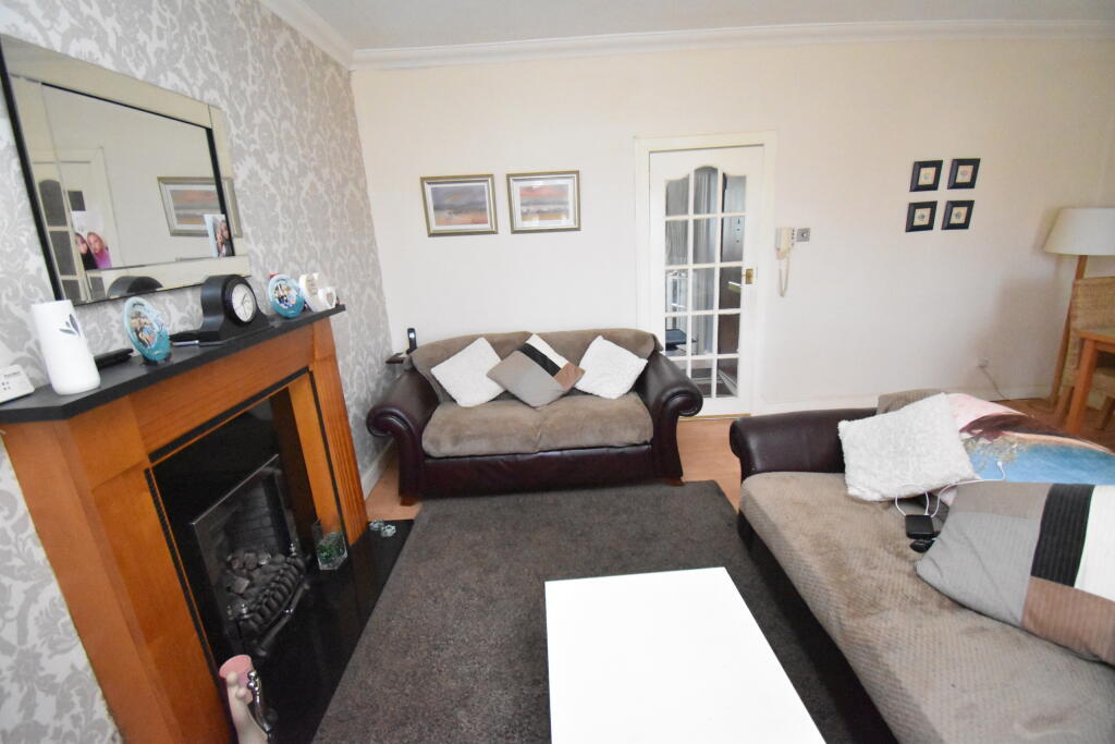 Lounge..JPG