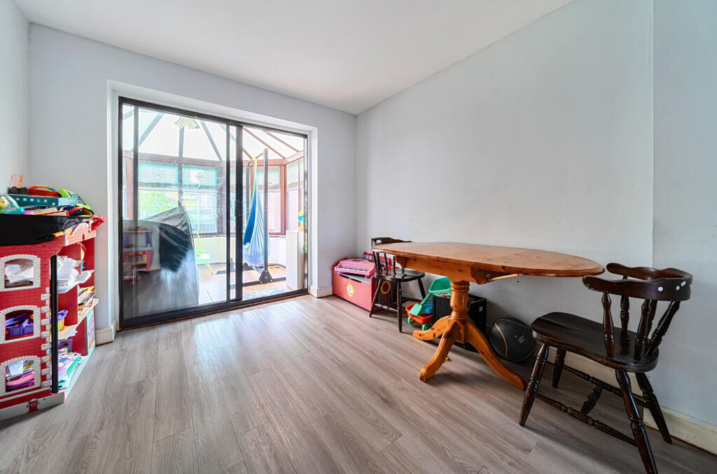 1373636-15-6909ee...