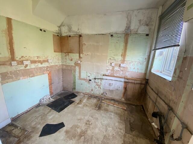 KITCHEN AREA T202508051004.jpg