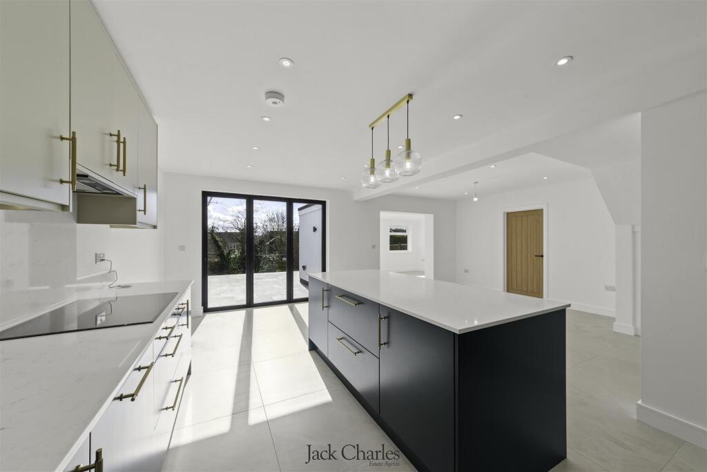 8 Old Hadlow Road 43.JPG