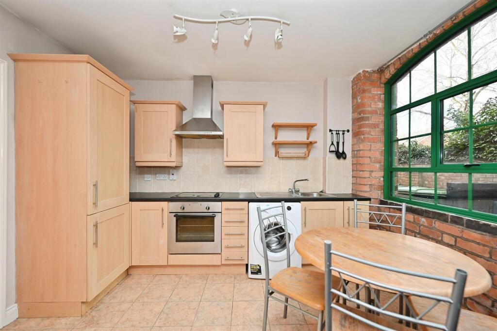Kitchen/Diner/Lounge